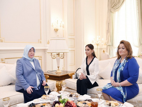 Мехрибан Алиева встретилась с супругой премьер-министра Турции 
