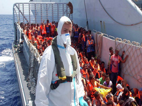 В Средиземном море спасли около 4,5 тысяч мигрантов 