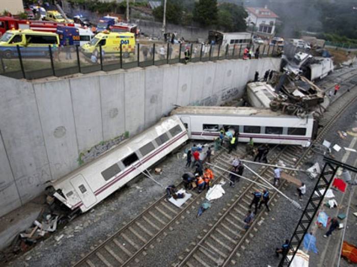 В Италии столкнулись два поезда