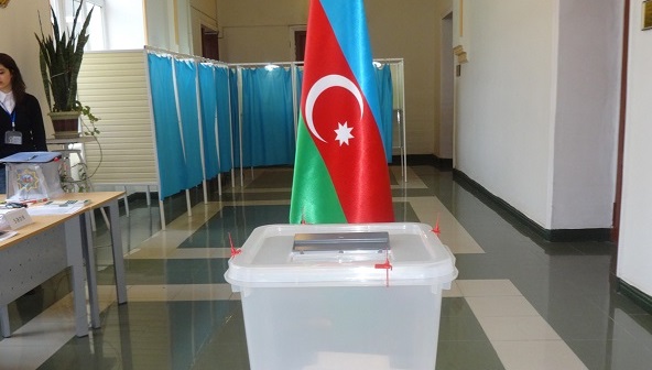В генконсульстве Азербайджана в Стамбуле началось голосование
