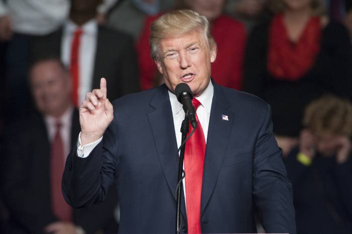Законодатели обвинили Трампа в нарушении конституции