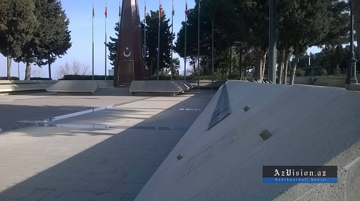 ИВ Баку: «Мемориальную доску на аллее турецких шехидов никто не разбивал» 