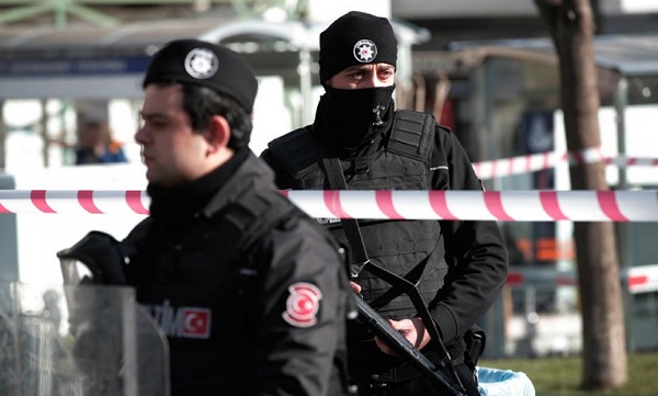 Вооруженное нападение  на офис оппозиции в Турции