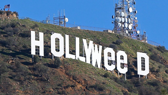 В Лос-Анджелесе неизвестные испортили знаменитую надпись Hollywood 