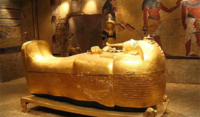 В гробнице Тутанхамона будут искать могилы жены и матери фараона –египетский министр 