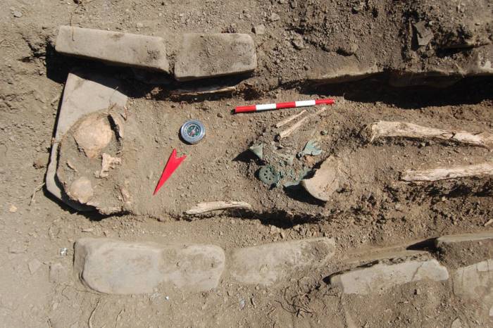 В Азербайджане обнаружено кладбище античного периода (ФОТО)