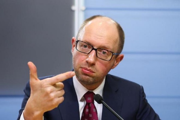 Яценюк: Украина готова судиться с Россией из-за долгов