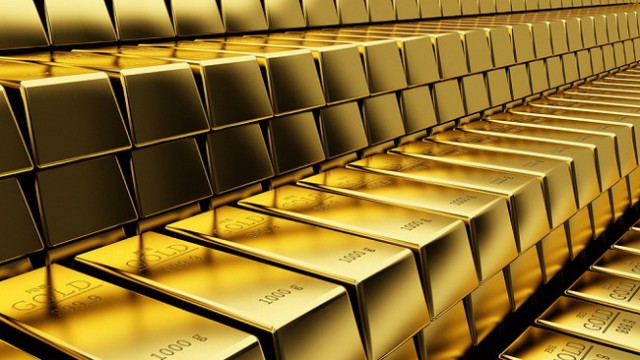  Золото дешевеет на фоне падения интереса к надежным активам