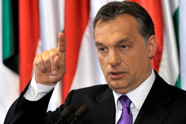 Премьер Венгрии назвал миграцию «троянским конем» терроризма