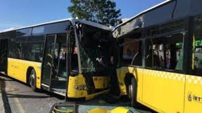 В городе Стамбул столкнулись два автобуса, 32 раненых