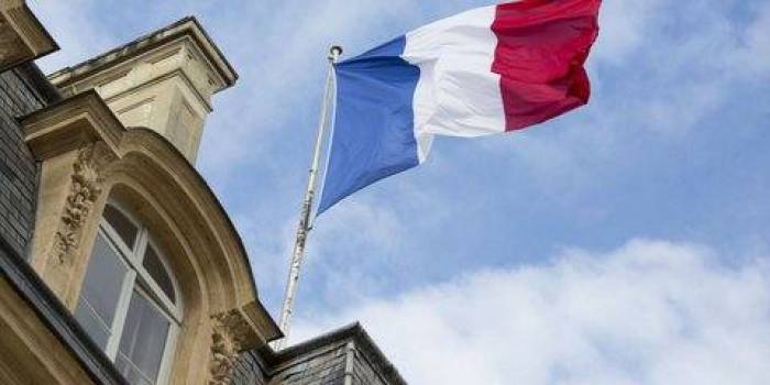 Во Франции сформировано новое правительство
