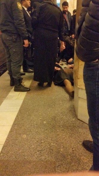 Поезд сбил женщину в бакинском метро – ФОТО