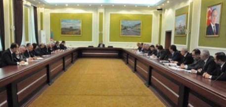 В Министерстве транспорта почтили память Гейдара Алиева