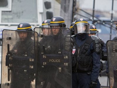 В Париже число задержанных на протестах выросло до 45