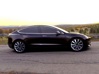 Tesla начала продажи электромобиля Model 3