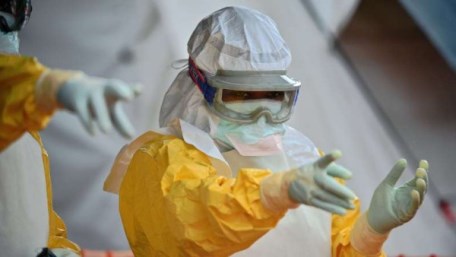 Число инфицированных Эболой возросло 