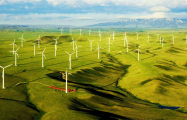Euronews: Азербайджан и ОАЭ запускают проекты по возобновляемым источникам энергии