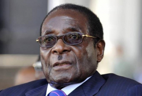 Президент Мугабе объявил голодовку