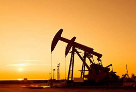 Азербайджанская нефть вновь подешевела