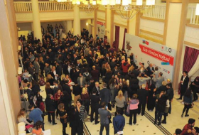 В Баку проходит Неделя турецкого кино с участием знаменитых актеров
