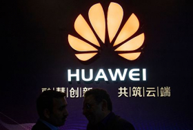 Основатель Huawei опроверг обвинения в шпионаже в пользу Китая
