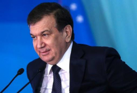 Президент Узбекистана распорядился рассекретить данные о добыче золота в стране
