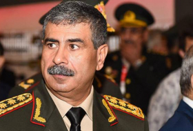 Министр обороны Азербайджана посетит Пакистан
