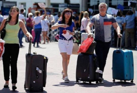 Все больше российских туристов посещают Грузию через Азербайджан