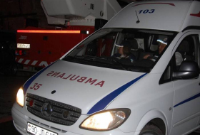 Семь сотрудников МЧС пострадали в ходе тушения пожара в ТЦ 