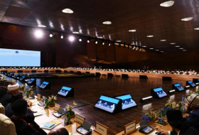 II Бакинский саммит религиозных лидеров мира продолжил работу в пленарных заседаниях
