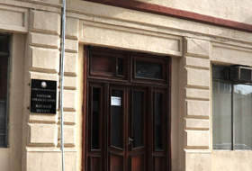 Плата за юридические услуги будут переводиться на счет Коллегии адвокатов Азербайджана