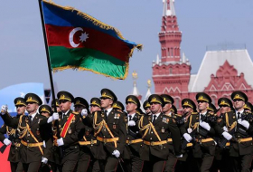 Азербайджанские военнослужащие примут участие в военном параде в Москве