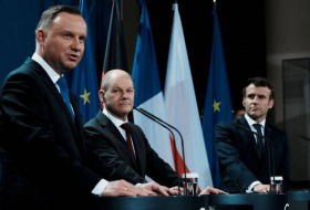 Президент Польши раскритиковал звонки Шольца и Макрона Путину
