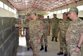 Министр обороны Закир Гасанов побывал на военных объектах в Кельбаджаре и Лачине
