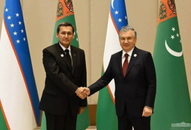 Президент Узбекистана наградил главу МИД Туркменистана орденом 