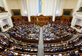 Верховная Рада отменила выборы президента Украины
