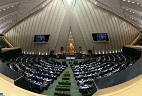 Спор между депутатами в парламенте Ирана перерос в драку
