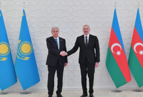 Президент Ильхам Алиев позвонил своему казахстанскому коллеге