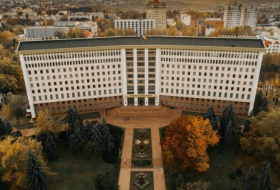 Парламент Молдовы назначил референдум о вступлении в ЕС на 20 октября
