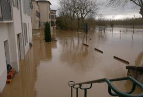 Мощные ливни вызвали потоп во французских поселениях