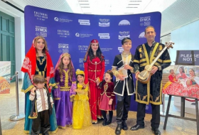 На международной неделе моды в Англии представлены национальные костюмы Азербайджана