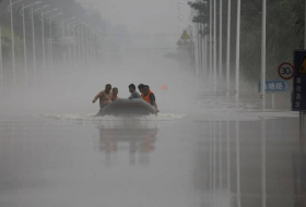 В Китае объявили высокий и высший уровень опасности из-за сильных ливней

