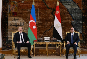 Началась встреча президентов Азербайджана и Египта один на один