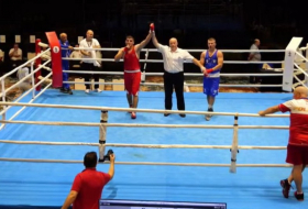 Еще два азербайджанских боксера вышли в полуфинал первенства Европы
