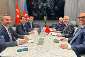 Хикмет Гаджиев обсудил региональные вопросы с коллегами из Турции и Казахстана
