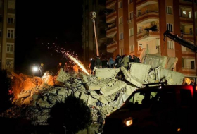При обрушении трехэтажного дома в центре Египта погибли пять человек
