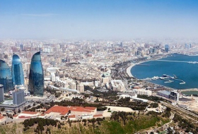 В Баку открылась выставка «Образование США»
