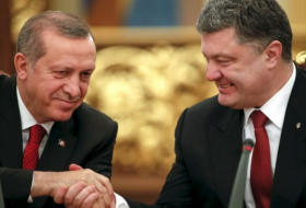 Президенты Турции и Украиныпроводят переговоры в Варшаве