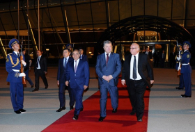 Завершился официальный визит президента Украины в Азербайджан