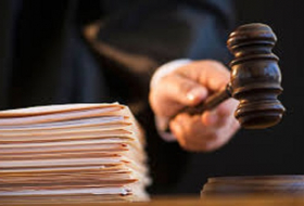 В Азербайджане трое судей получили выговор